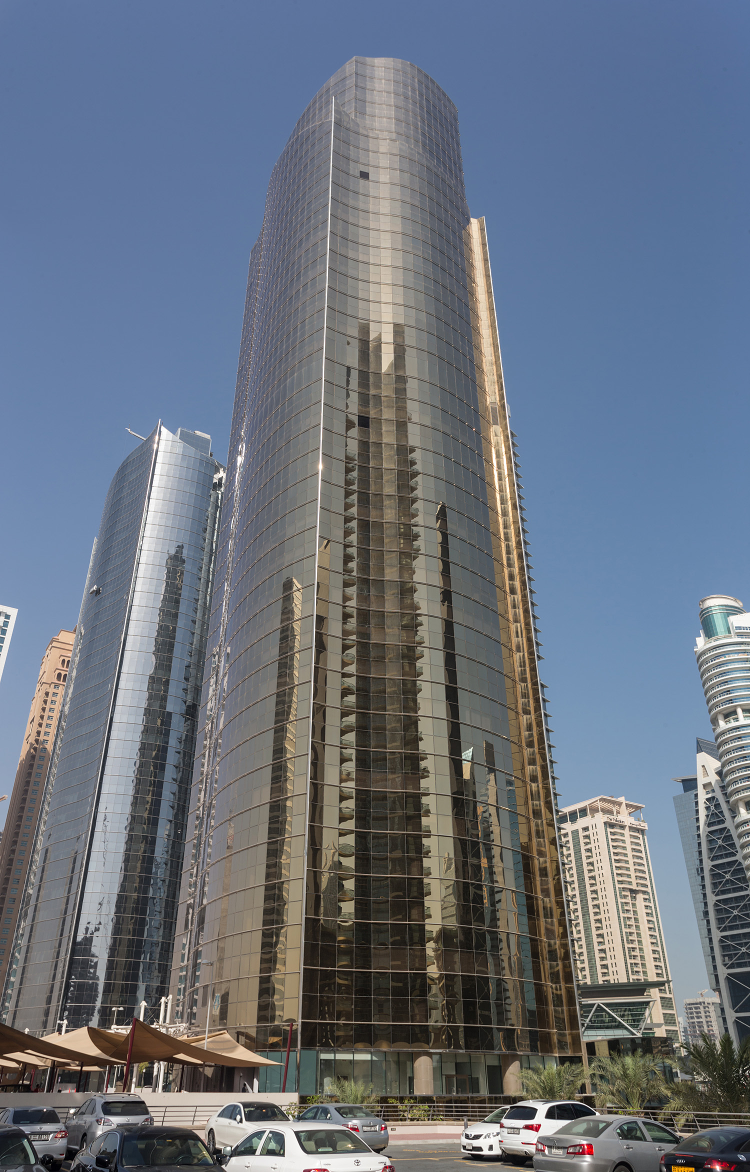 AU Tower, Dubai - View from the east. © Mathias Beinling